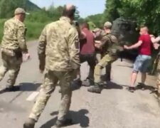 Українка вирішила завезти "русский мир" до Харкова, відео: "близько тисячі..."