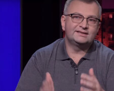 Атаманюк розкрив сумні наслідки заниженого курсу долара: "У будь-який момент гривня..."