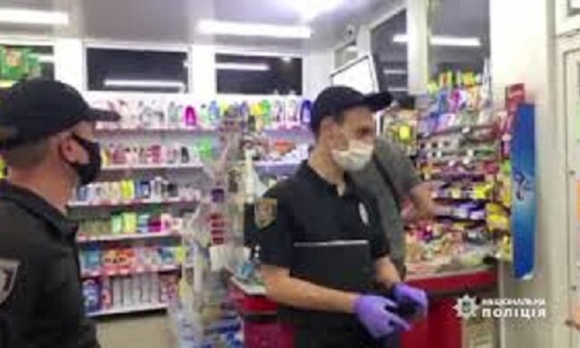 У дніпровському гіпермаркеті відкрили стрілянину, куля наздогнала касира: перші подробиці