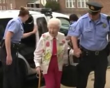 102-year-old-St-Louis-woman-checks-arrest-off-bucket-list
