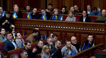 Украинцы требуют усилить наказание за хищение бюджета и коррупцию: "Это недопустимо"