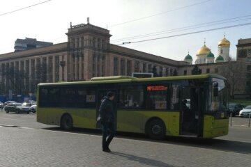 Как выглядит Днепр в первый день усиленного карантина: тревожные кадры
