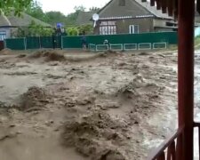 Потужна злива затопила Одеську область: кадри розгулу стихії