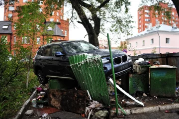 BMW на смітнику