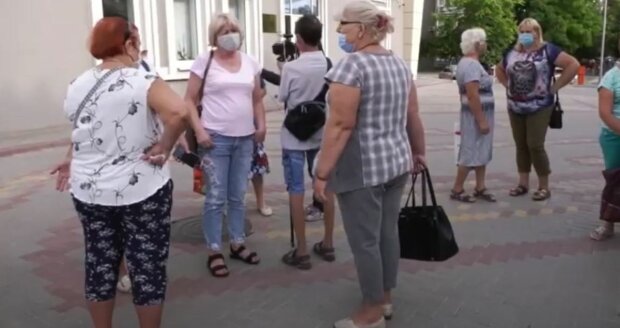 Пенсии украинцам решили пересмотреть, кто получит ежемесячную доплату: «В размере до 500 гривен...»