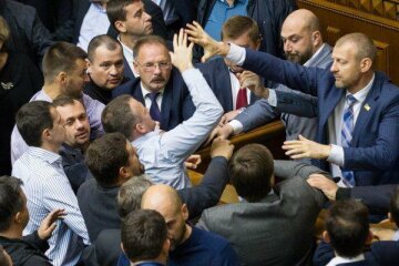 Микола Томенко про п’яних депутатів, що ухвалювали бюджет, і мільярд гривень у фонді Порошенка