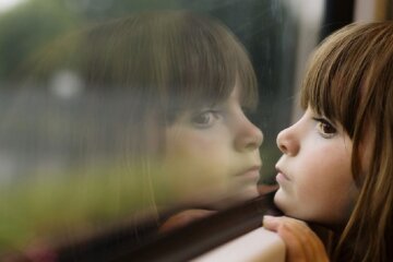 Названы самые несчастливые имена для девочек: судьба обречена на страдания