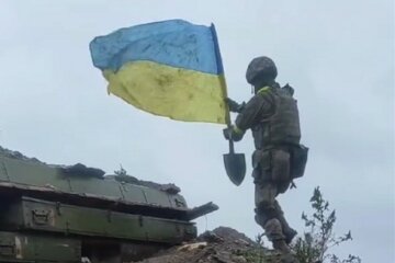 Прапор України, ЗСУ, контрнаступ, звільнення від окупації