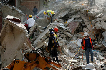 завалы спасатели