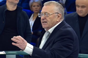 Жириновський в приступі істерики «зменшив» Україну до трьох міст: "Залишаться тільки ..."