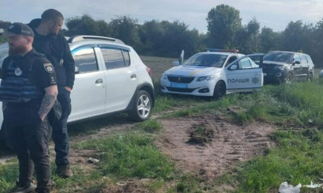 Під Києвом бульдозером закопували відходи прямо в землю — Держекоінспекція залучила поліцію