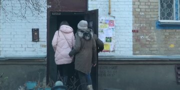 "Лихо, біжіть сюди!": підлітки громлять квартири українців заради хайпу в соцмережах, кадри