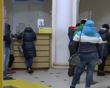 Денежная помощь для пенсионеров в Днепропетровской области