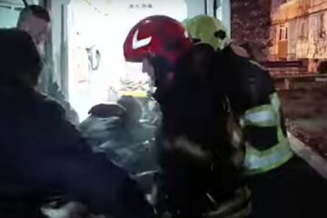 У Павлограді вогнеборці врятували чоловіка