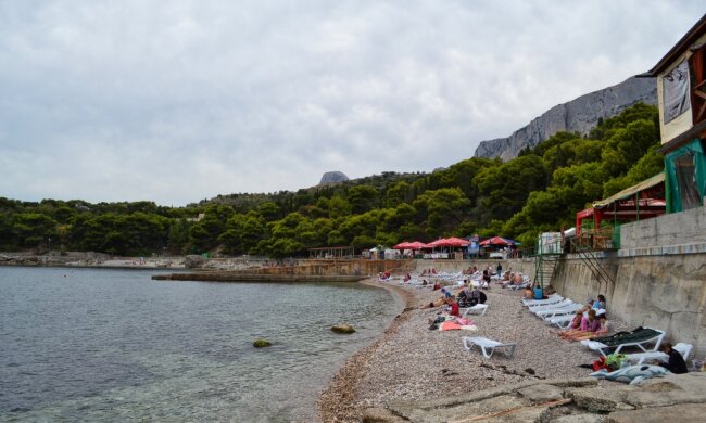 3663-Pljazh-v-Forose