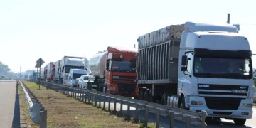 Бунт подняли под Одессой, трасса перекрыта: известны требования разъяренной толпы, кадры