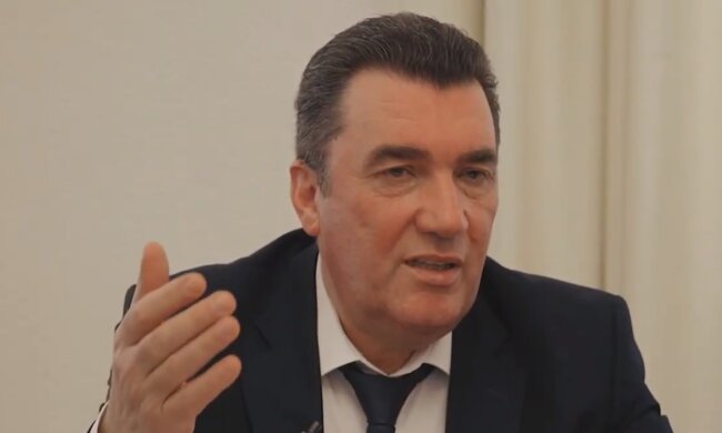 Секретар РНБО Данилов пояснив, для чого українцям потрібна друга мова: "Принципове питання"