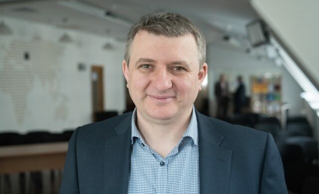 Юрий Романенко