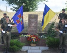 Як українці святкували День захисника в різних куточках країни