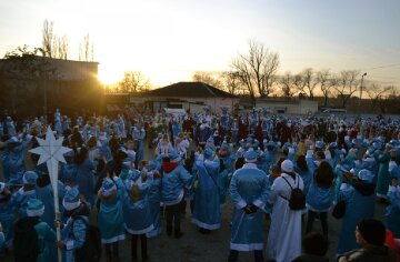 Сотни святых Николаев устроили невероятный праздник  под Одессой: "приехали из 30 стран", кадры