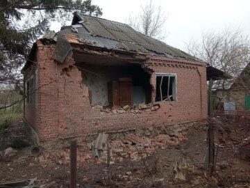 руїни, обстріл, будинок, Донецька область, війна