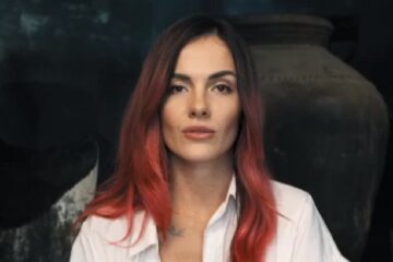 Известная певица попросила о помощи украинцев после несчастья за границей: "Тут нереальные и неадекватные..."