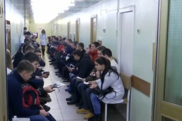 поліклініка лікарня