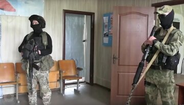 Украинцев выселили из домов за отказ брать участие в "референдуме" оккупантов: подробности произвола