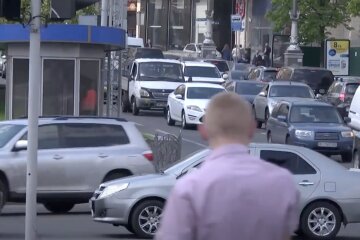 Ограничение движения транспорта в Черновцах