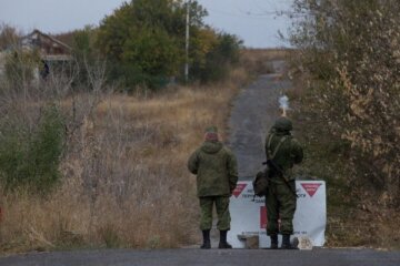 Розведення сил в Петровському: "ДНР" і ВСУ запустили ракети про готовність, з'явилося перше відео