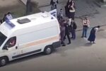 Разъярённая толпа устроила самосуд над медиками скорой: кадры ЧП в Запорожье