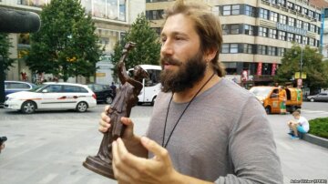 Бизнесмен Чичваркин заплатит Павленскому за премию Гавела