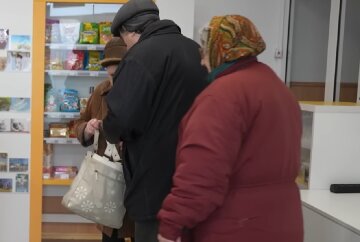 Гуманітарна допомога для пенсіонерів у Дніпрі