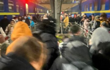 переселенцы эвакуация поезда укрзализныця