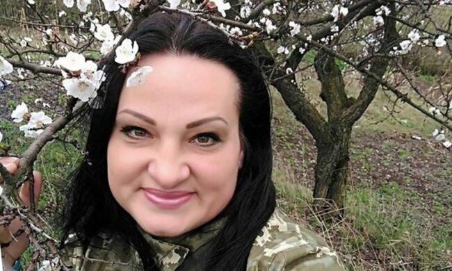 яна червоная