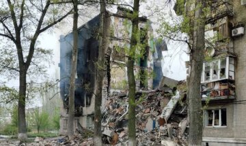 Били из "Градов": оккупанты накрыли огнем дома мирных украинцев, есть погибшие и раненый ребенок