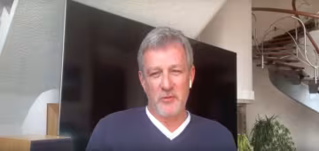 Воєнний стан і відключення інтернету: Пальчевський спрогнозував наступні кроки Зеленського