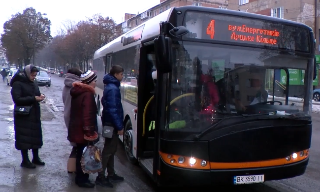 Новий графік руху транспорту у Рівному