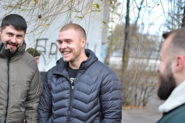 Трьох "харківських робінгудів" звільнили з СІЗО: в Нацкорпусі розповіли про перше справедливе рішення суду