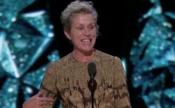Володарка "Оскара-2021" Френсіс Макдорманд не витримала і завила, як вовчиця у всіх на виду: незручні кадри