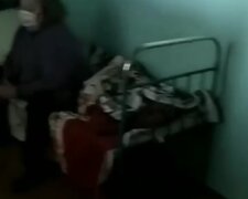 В сети показали условия в районной больнице на Харьковщине: "Подсвечивают медсестре телефоном"