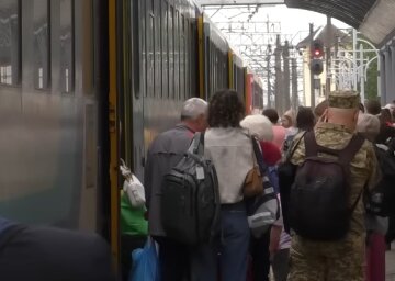 Новый график движения поездов в Днепропетровской области: