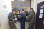Під Одесою псих напав на дівчинку біля під'їзду: поліція його затримала, але потім відпустила