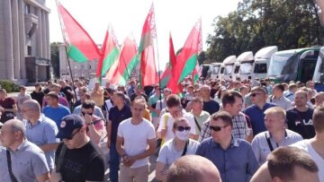 Белорусов загнали на Антимайдан Лукашенко: кадры "бунта"