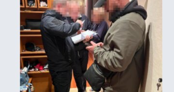 Начальнику однієї з митниць на Одещині повідомили про підозру у корупції