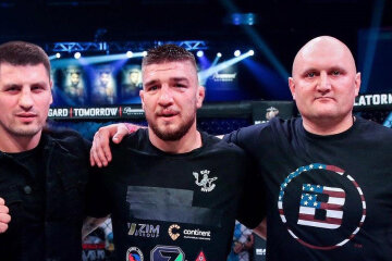 Офіційна зустріч з непереможним бійцем ММА «Bellator»  Ярославом Амосовим в Києві