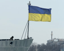 Прапор України, флот, окупація Криму, корабель