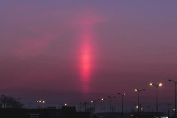 Небо над Одессой озарило необычное свечение, видео аномалии разлетелось по сети: "Око Саурона"