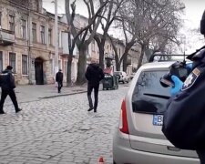 Разборки со стрельбой в центре Одессы, срочно направлены наряды полиции: кадры с места
