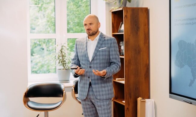 Цифрові технології: Ремонти на електромережах Дніпропетровської області проводять «Мобільні бригади»